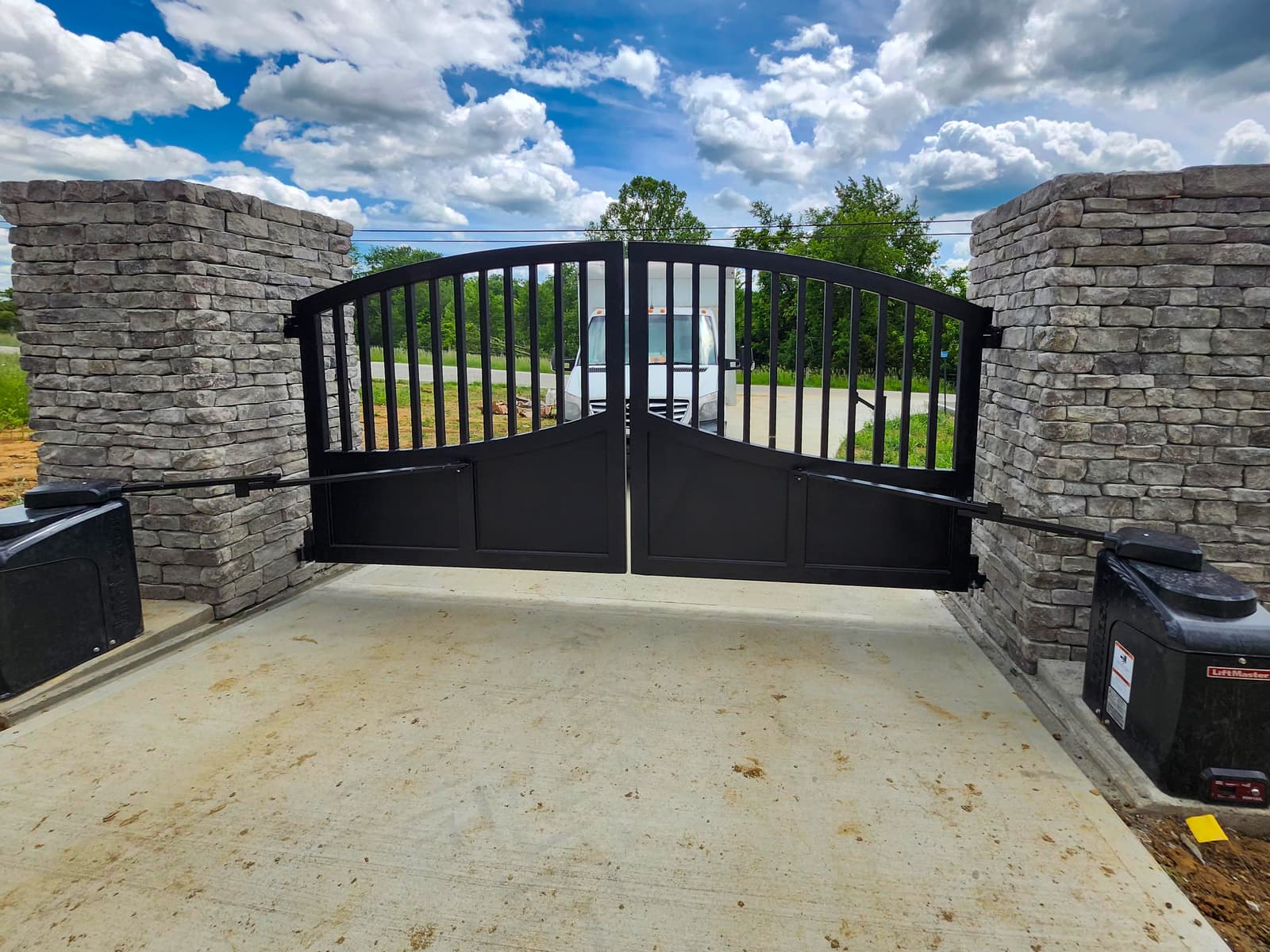 ASB Large Metal Gate Fabrication With Columns photo in gates work, Central Kentucky.