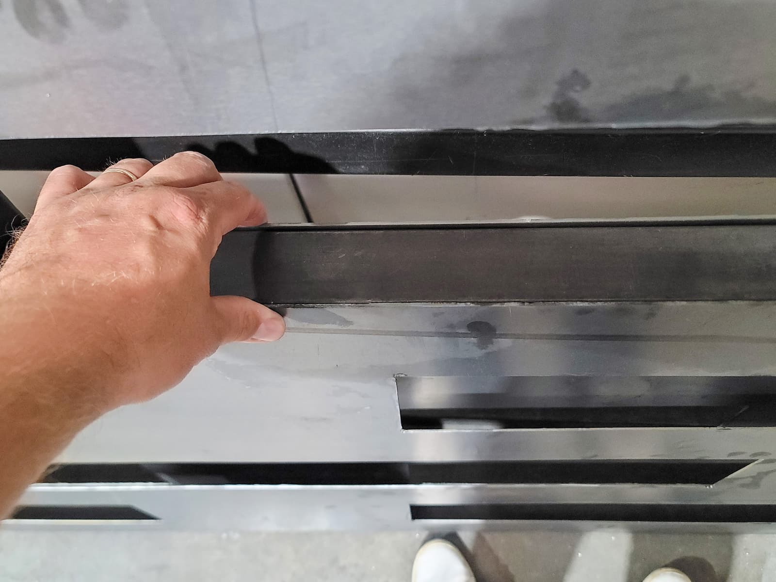 ASB Custom Horizontal Slat Gate Fabrication Opener Installation photo in gates work, Central Kentucky.