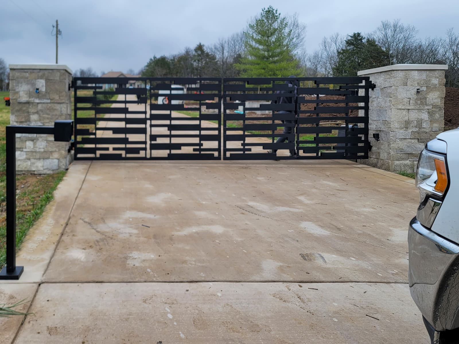 Top 5 Driveway Gate Designs in Lexington for Style and Security