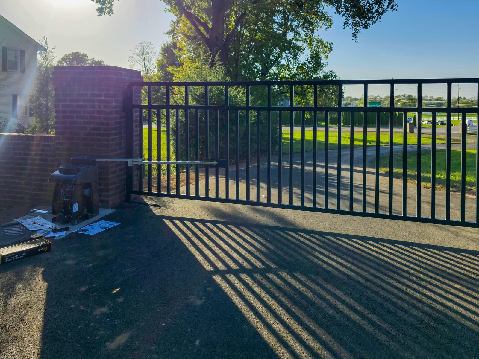 How Powder Coating Extends the Life of Your Metal Fences and Railings