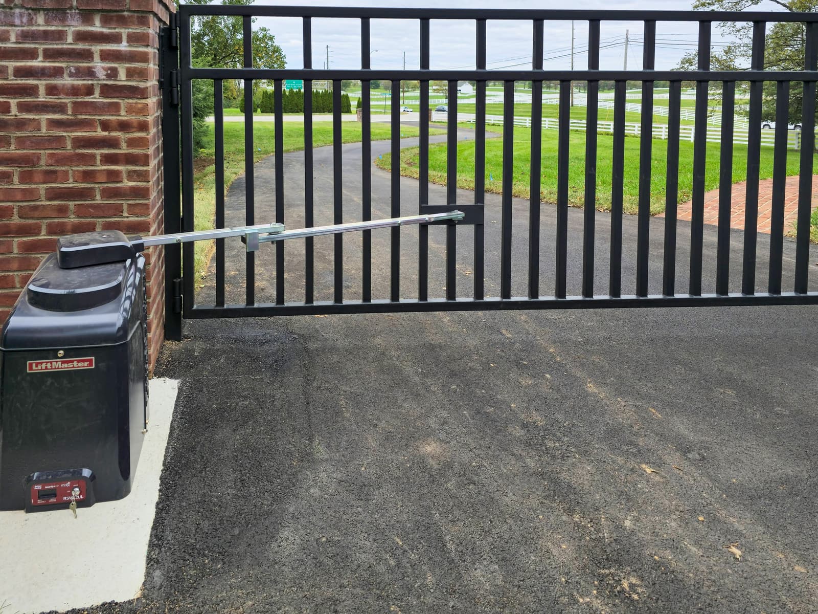 LiftMaster Swing vs. Slide Gate Operators: How to Choose the Right Series