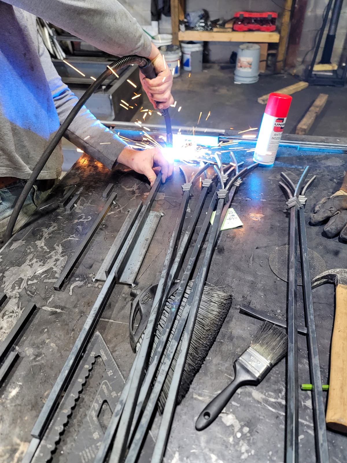Choosing Railing Finials, Caps, and Terminations: Subtle Details That Matter