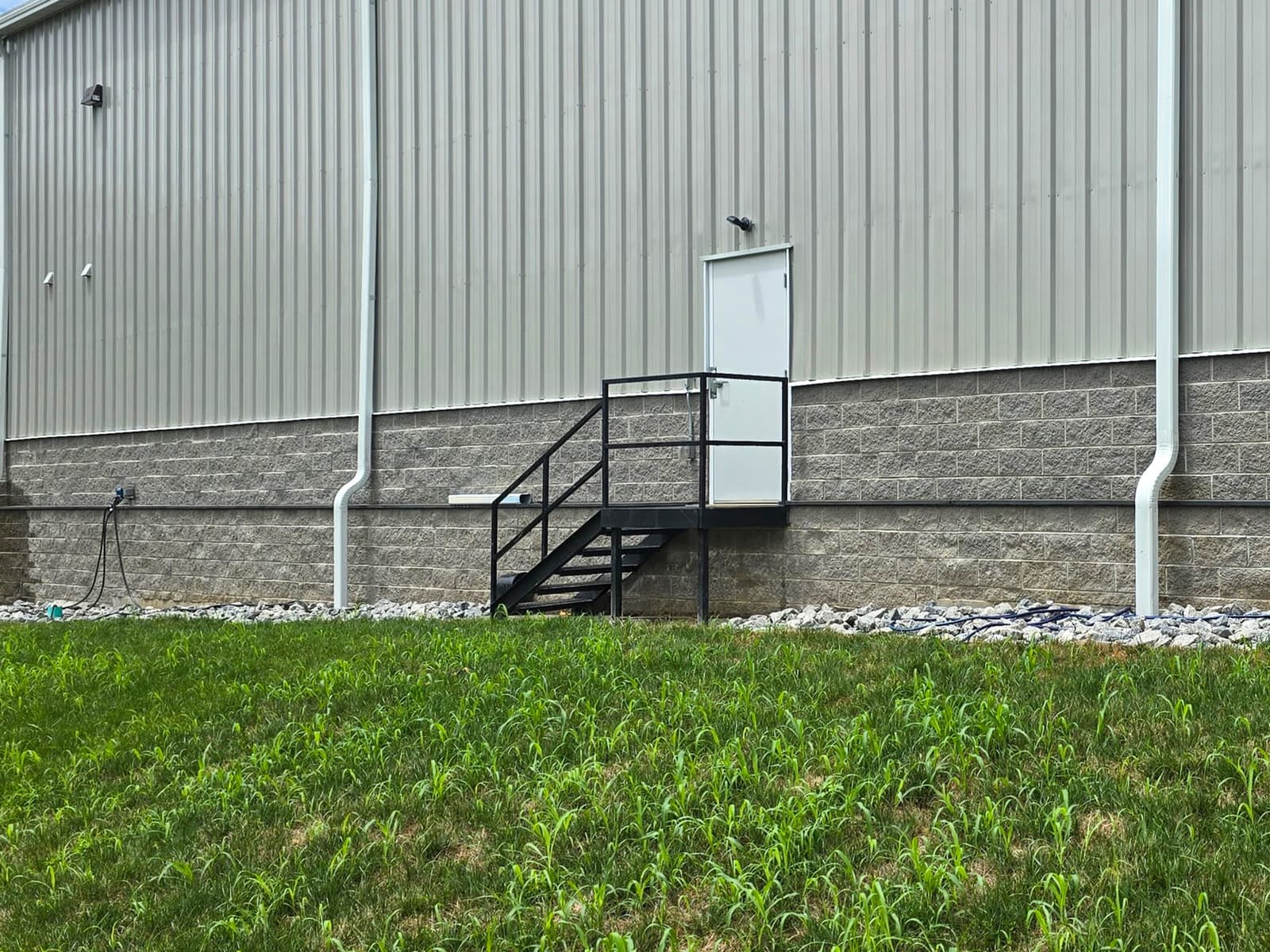 Outdoor Metal Stair Safety: Anti-Slip Treatments & Long-Term Maintenance